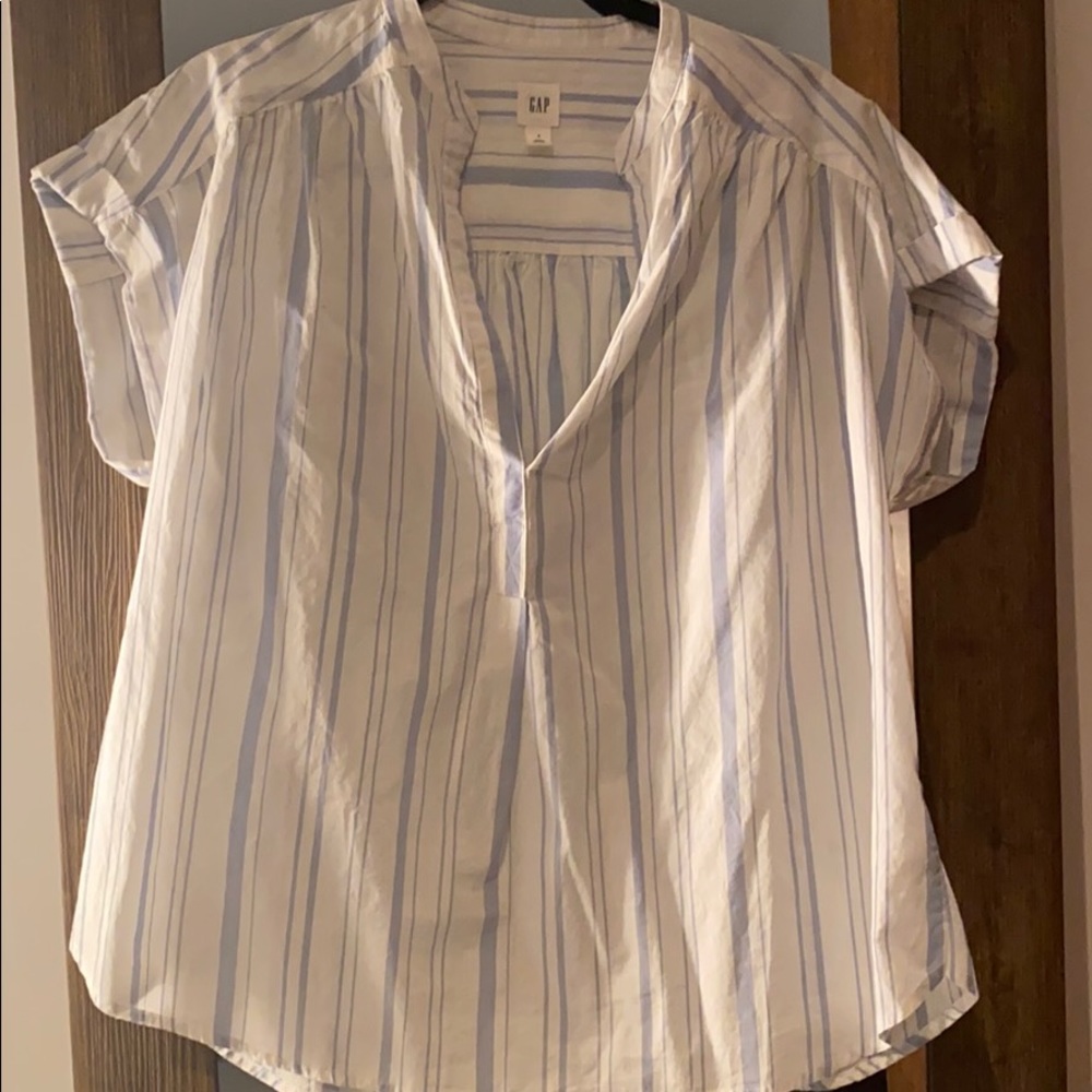 Gap women’s short sleeve blouse top